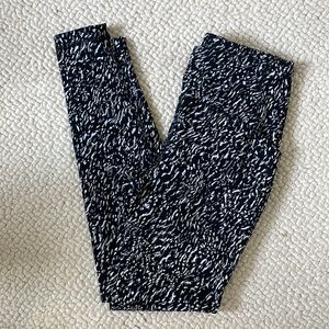 Lululemon Swift Speed Hi-Rise Tight 28”